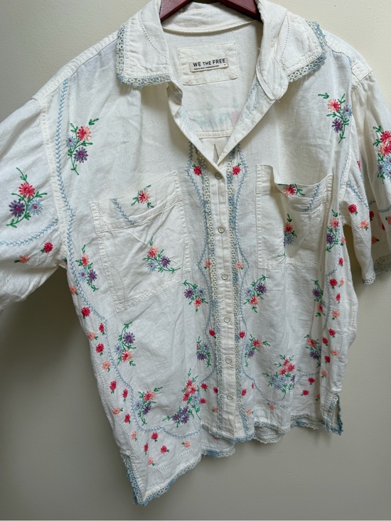We The Free Tops - We The Free White Button-Up Shirt with Pink & Purple Floral Embroidery